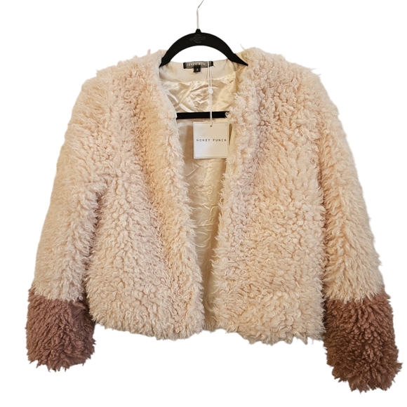 Honey Punch NWT faux fur jacket - Picture 3 of 7